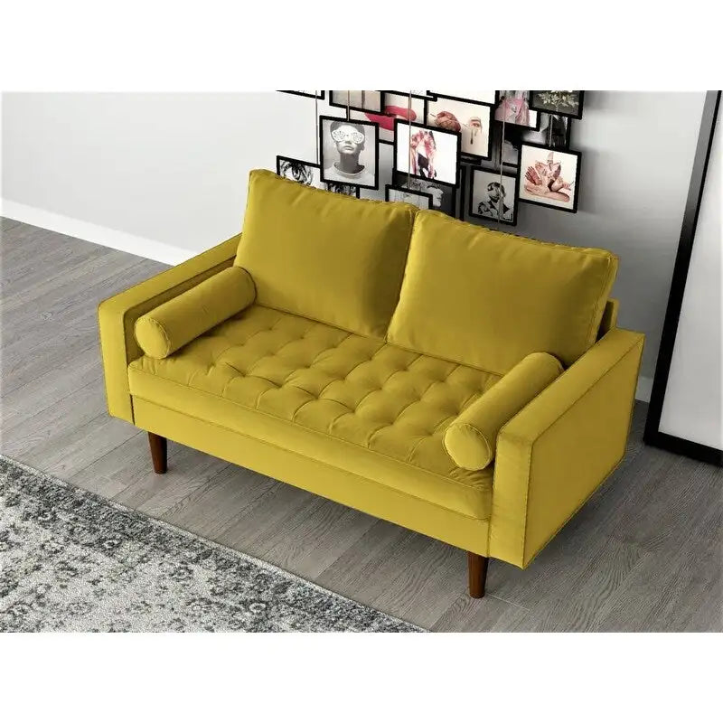 Causeuse capitonnée en velours de style Mid-Century avec pieds en bois et traversins