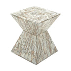 Table de chevet de style transitoire avec tiroir unique et quincaillerie en bronze huilé
