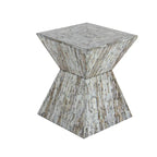 Table de chevet de style transitoire avec tiroir unique et quincaillerie en bronze huilé