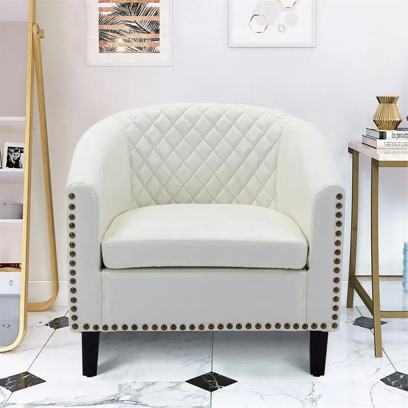 Fauteuil d'appoint tonneau en cuir PU avec clous décoratifs et pieds en bois massif | Salon